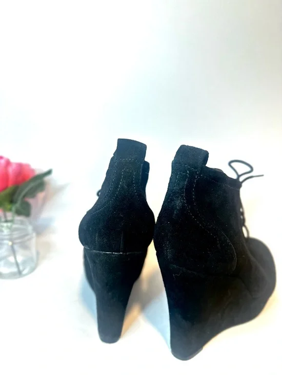 Jessica Simpson Dark Academia Grunge Black Suede Lace-Up Wedge Booties - Picture 5 of 10